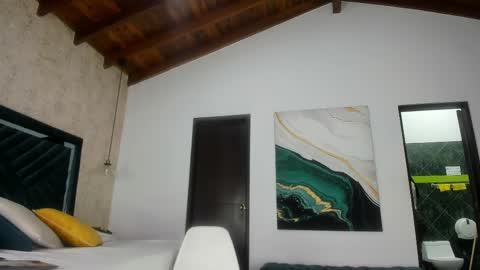 Snapshot of sofi_moreno chatting on April 1, 2026, 11:22 am Sofi online show from April 1, 2026, 11:22 am