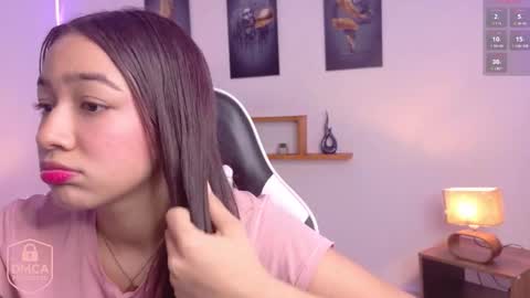 sofia_arango1107 online show from November 25, 2025, 6:30 pm