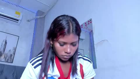 Snapshot of sofia_ebon chatting on June 2, 2026, 3:47 pm sofia_ebon online show from June 2, 2026, 3:47 pm
