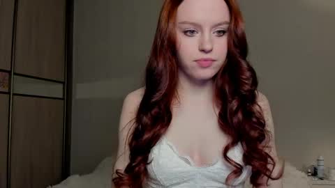 Snapshot of sofia_flowers chatting on May 20, 2026, 5:08 pm sofia_flowers online show from May 20, 2026, 5:08 pm