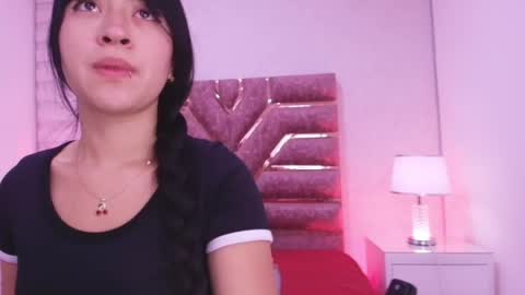 sofia gomes online show from May 15, 2026, 11:50 am