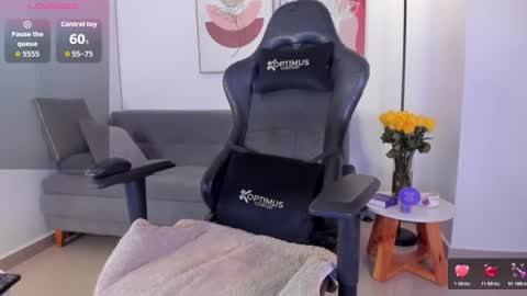 Snapshot of sofia_jones2 chatting on March 5, 2026, 1:56 am Sofia Jo IG sofisj023 online show from March 5, 2026, 1:56 am