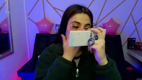 Snapshot of sofia_lara28 chatting on February 17, 2026, 12:23 pm sofia_lara28 online show from February 17, 2026, 12:23 pm