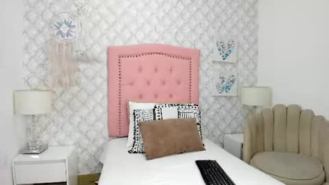 Snapshot of sofia_martinez9 chatting on July 2, 2026, 7:20 pm sofia_martinez9 online show from July 2, 2026, 7:20 pm