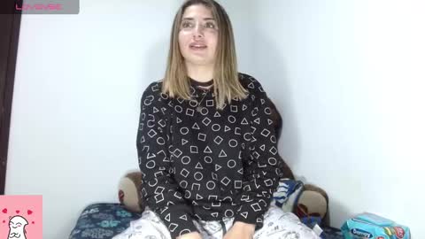 Snapshot of sofia_naughty18 chatting on February 13, 2025, 6:30 am Sofia Naughty18 online show from February 13, 2025, 6:30 am