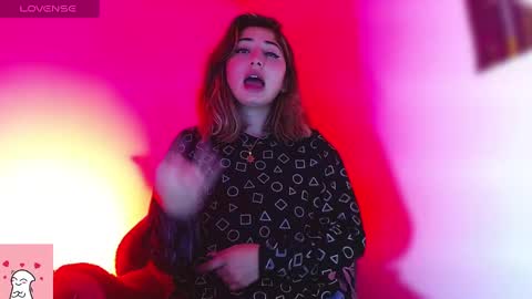 Snapshot of sofia_naughty18 chatting on February 15, 2025, 6:33 am Sofia Naughty18 online show from February 15, 2025, 6:33 am