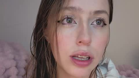     online show from October 22, 2025, 3:51 am