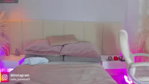 SOFIA PAMELA online show from November 8, 2025, 6:51 pm