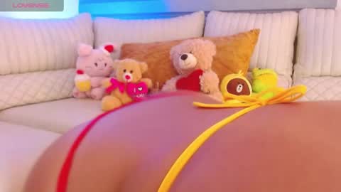   online show from June 22, 2026, 3:25 am