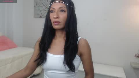 Snapshot of sofia_perez___ chatting on May 12, 2026, 8:17 pm Sofi online show from May 12, 2026, 8:17 pm
