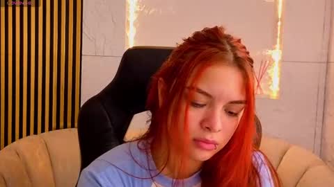 Snapshot of sofia_red_cn chatting on June 26, 2026, 1:15 pm sofia_red_cn online show from June 26, 2026, 1:15 pm