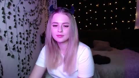 sofia_rosemary online show from February 21, 2025, 12:39 pm