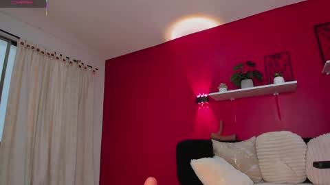 sofia_velvetx online show from May 15, 2026, 3:08 pm
