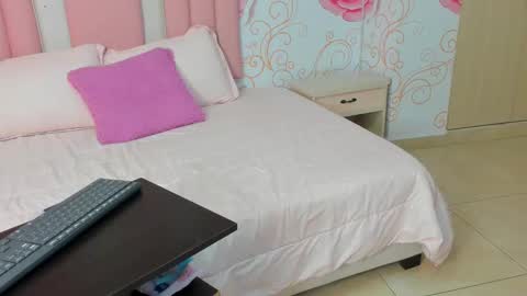 sofiaabigboobs online show from November 15, 2025, 11:51 am