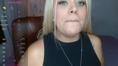 Snapshot of sofiaacortes chatting on December 17, 2024, 1:29 am Sofi cortes626 Ig online show from December 17, 2024, 1:29 am