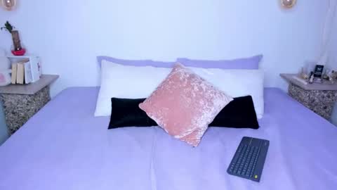 Sofi cortes626 Ig online show from February 17, 2026, 8:33 am