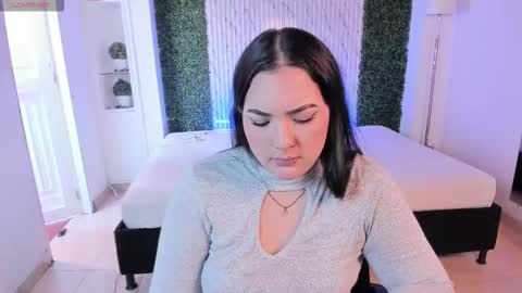 Sofia caramel online show from November 26, 2025, 4:08 pm