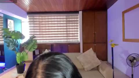 Snapshot of sofiacaramel chatting on December 17, 2025, 4:02 pm Sofia caramel online show from December 17, 2025, 4:02 pm