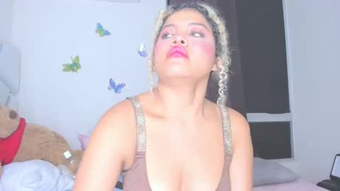 Snapshot of sofiacastillo01 chatting on April 21, 2026, 1:42 am sofiacastillo01 online show from April 21, 2026, 1:42 am