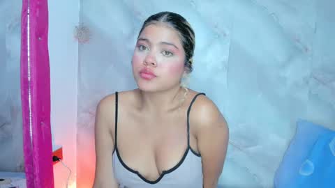 Snapshot of sofiacastillo01 chatting on June 2, 2026, 3:36 pm sofiacastillo01 online show from June 2, 2026, 3:36 pm