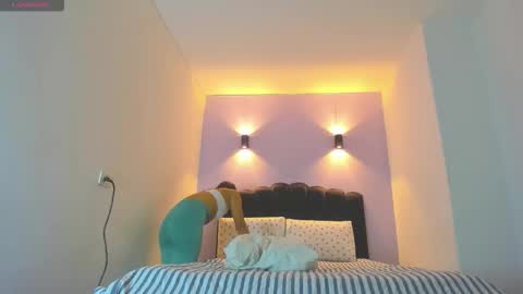 Sofia online show from November 3, 2025, 9:48 pm