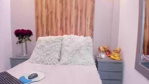 SOFI  online show from November 8, 2025, 7:23 pm