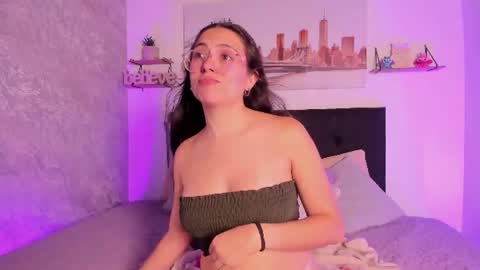 Snapshot of sofialujan_ chatting on June 19, 2026, 12:04 am sofialujan_ online show from June 19, 2026, 12:04 am