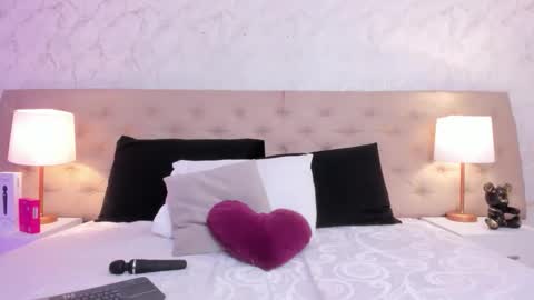 Snapshot of sofiareyees chatting on April 17, 2026, 3:15 pm SofiaReyees online show from April 17, 2026, 3:15 pm