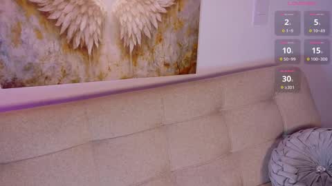 Sofia Stanley online show from March 18, 2026, 3:42 am