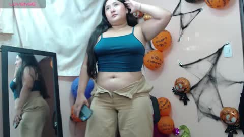 Snapshot of soficurvy19 chatting on November 6, 2025, 8:10 pm sofi lara online show from November 6, 2025, 8:10 pm
