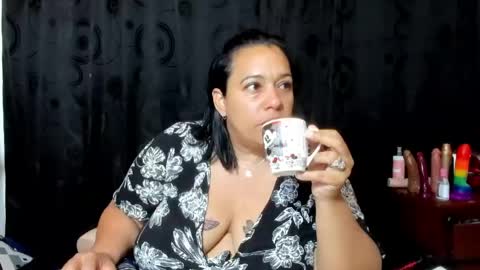 Snapshot of sofie_storm chatting on April 22, 2026, 11:01 am Vicky online show from April 22, 2026, 11:01 am