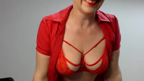 Snapshot of sofie_velvet chatting on January 9, 2025, 7:50 pm Sofie Velvet online show from January 9, 2025, 7:50 pm