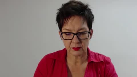 Snapshot of sofie_velvet chatting on September 13, 2025, 5:29 am Sofie Velvet online show from September 13, 2025, 5:29 am