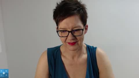 Snapshot of sofie_velvet chatting on November 30, 2025, 7:34 am Sofie Velvet online show from November 30, 2025, 7:34 am