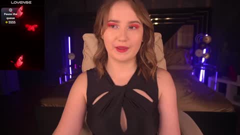 Snapshot of sofiebloom chatting on January 21, 2025, 4:48 pm Sofie online show from January 21, 2025, 4:48 pm