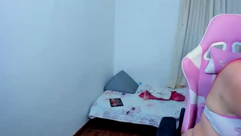 Snapshot of sofiflex chatting on February 4, 2026, 4:07 am - . - . online show from February 4, 2026, 4:07 am