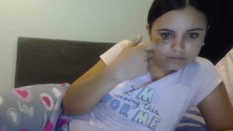 Snapshot of sofigarcia17 chatting on January 22, 2025, 2:15 am sofi online show from January 22, 2025, 2:15 am