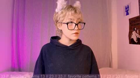 Snapshot of sofii_uwu_ chatting on November 2, 2025, 11:29 pm Sofii  online show from November 2, 2025, 11:29 pm