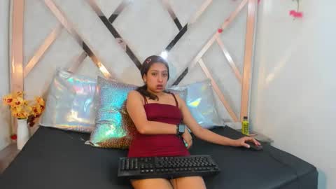 sofiia_cutte_ online show from April 23, 2026, 2:52 pm
