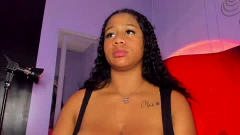 sofiifox online show from May 16, 2026, 10:36 am
