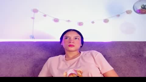 Snapshot of sofiluxurya chatting on December 22, 2025, 12:57 pm SofiLuxurya online show from December 22, 2025, 12:57 pm