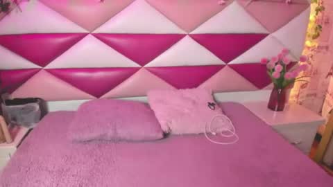 Snapshot of sofirose_111 chatting on June 25, 2026, 1:37 pm Sofi online show from June 25, 2026, 1:37 pm