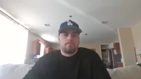 Snapshot of soft0ne chatting on October 17, 2025, 3:58 pm soft0ne online show from October 17, 2025, 3:58 pm