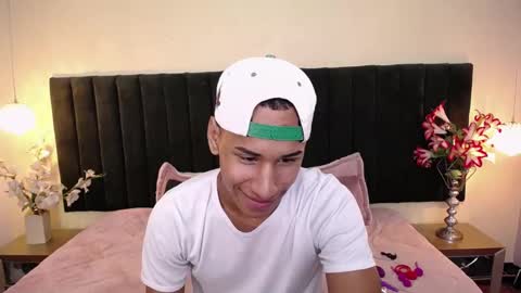 Cam and Amy online show from October 22, 2025, 8:19 pm