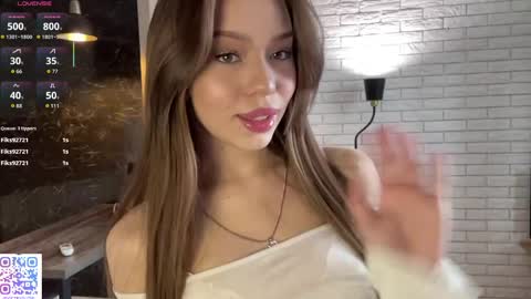 Snapshot of soft_caprice chatting on May 25, 2026, 3:18 pm soft_caprice online show from May 25, 2026, 3:18 pm