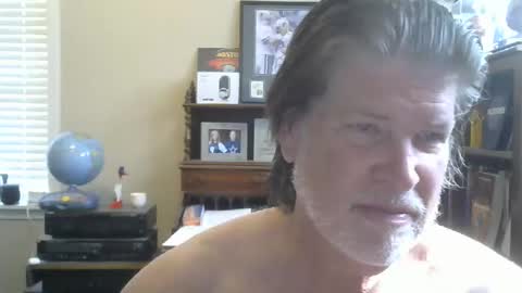 Snapshot of softasiron1 chatting on April 29, 2026, 2:43 pm Brett online show from April 29, 2026, 2:43 pm