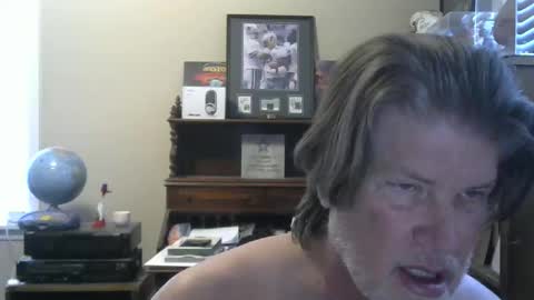 Snapshot of softasiron1 chatting on April 30, 2026, 4:35 pm Brett online show from April 30, 2026, 4:35 pm