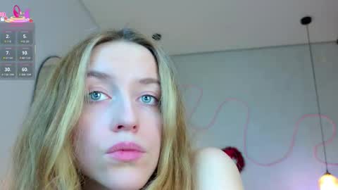 softdreamer_ online show from December 21, 2025, 2:13 pm