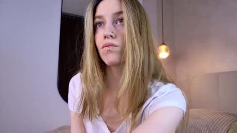 softdreamer_ online show from February 2, 2026, 3:11 pm