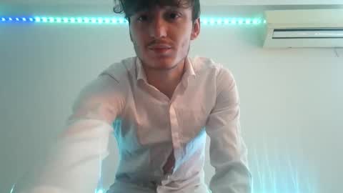 Snapshot of softedgeboy chatting on November 28, 2025, 12:19 pm Nero Radian online show from November 28, 2025, 12:19 pm